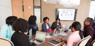 How to Give Effective Lectures Using PowerPoint? Powerpoint